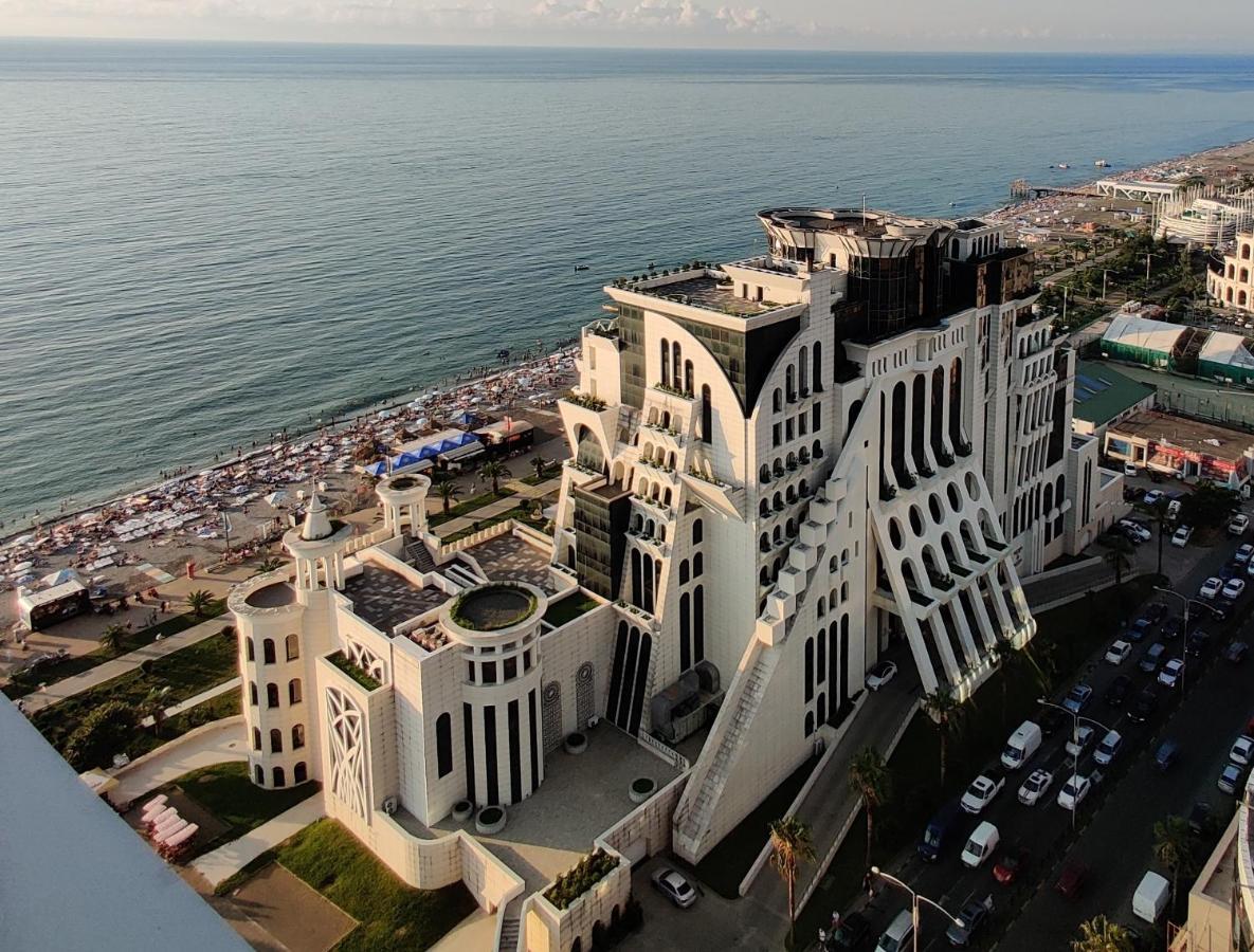 Black Sea Towers Батуми Экстерьер фото